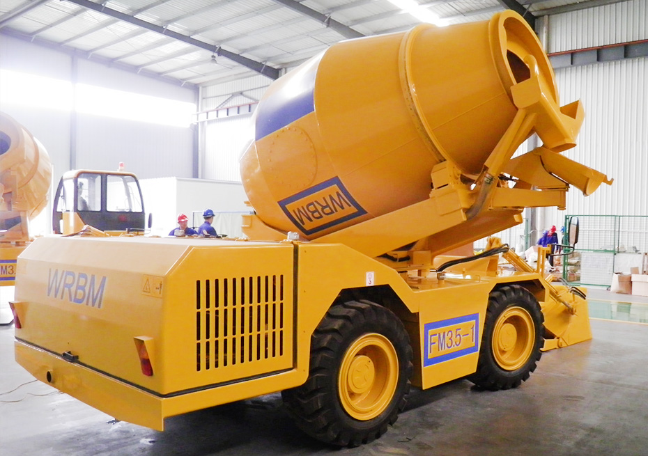 Self Loading Concrete Mixer