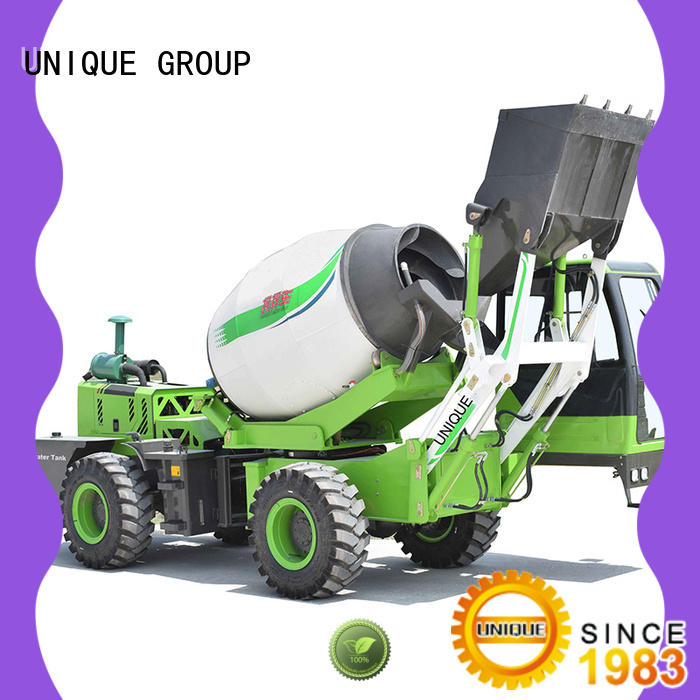 four wheels-driving cement mixer truck mixing to discharge for concrete production