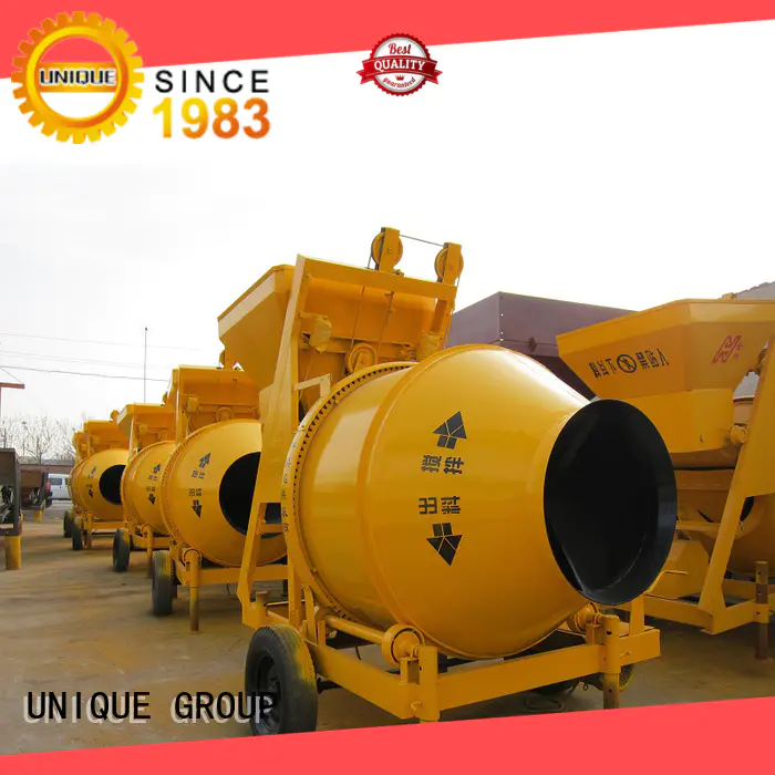 UNIQUE higher efficiency mobile concrete mixer with feeding system for hard-dry concrete