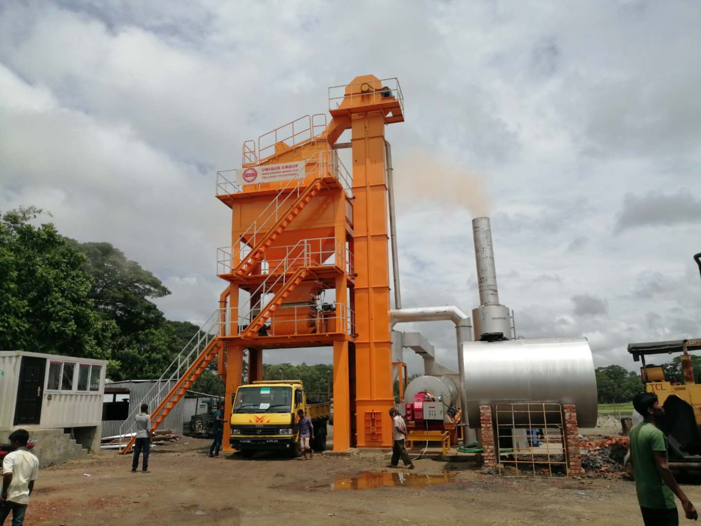 LB1000 Asphalt Mixing Plant in Bangladesh