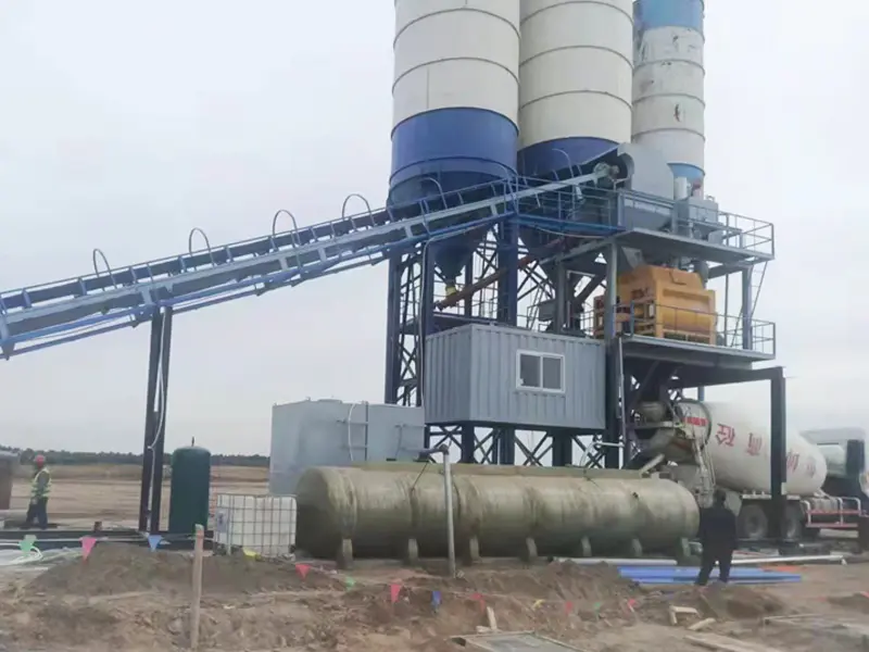 Installation of the free foundation concrete mixing plant