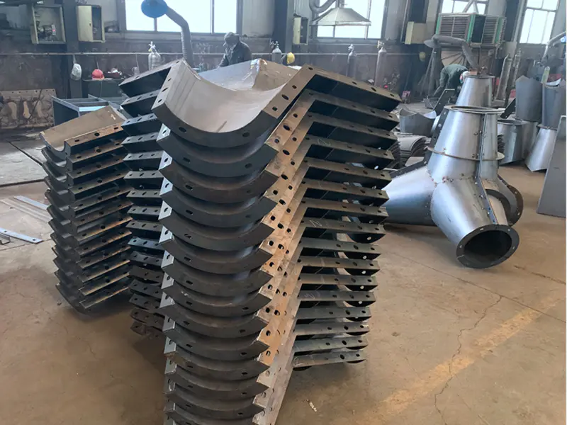 Delivery of the tetrapod mold