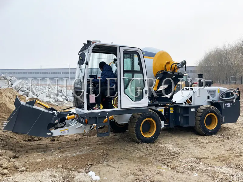 The correct use of automatic loading concrete mixer trucks