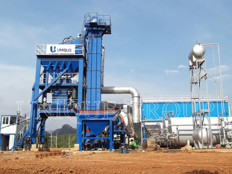 What are the different types of asphalt mixing plants?